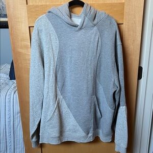 ALO Yoga Heather Gray Sweatshirt